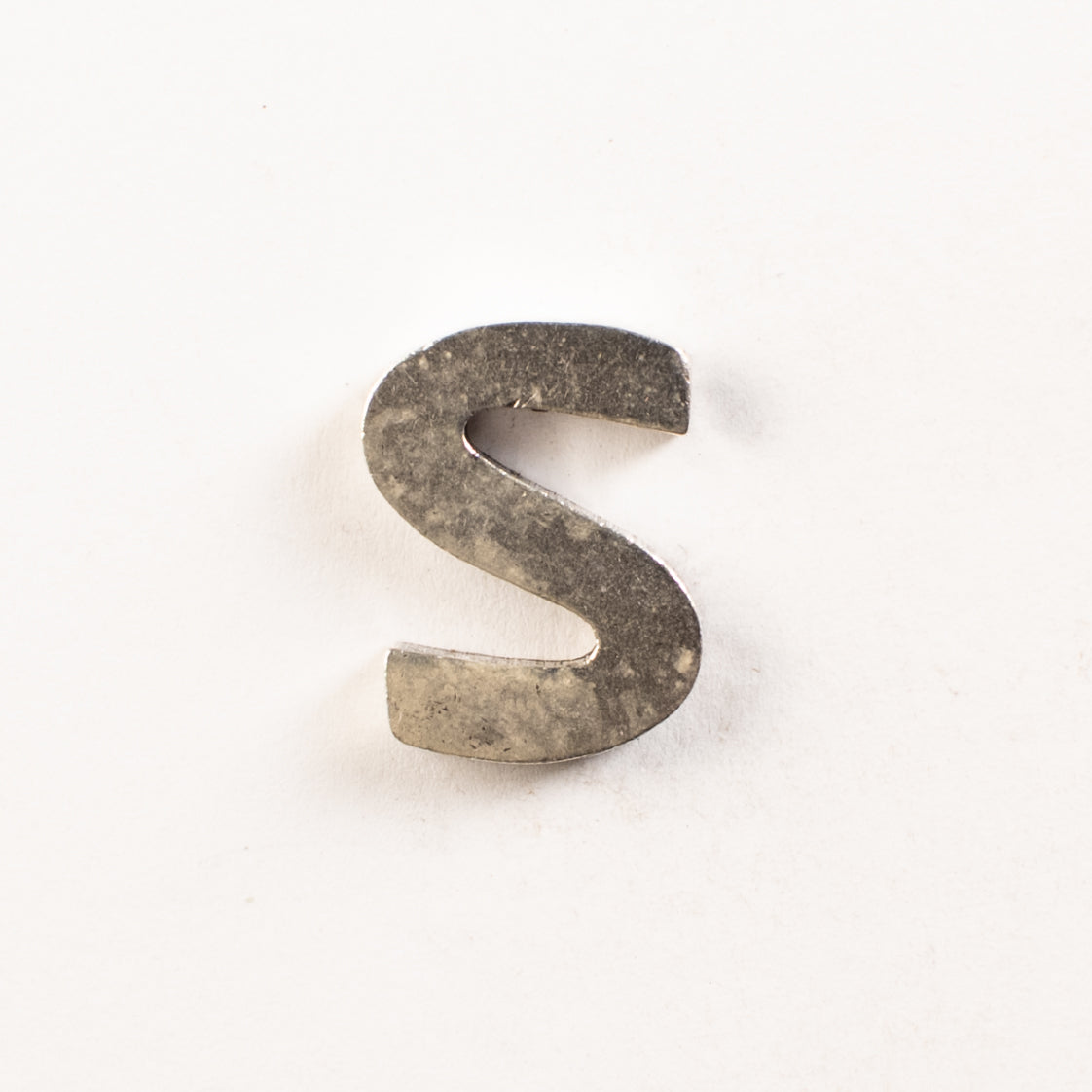 16mm 3-D Alphabet Initial Charms, Antique Gold, Classic Silver, pack of 6