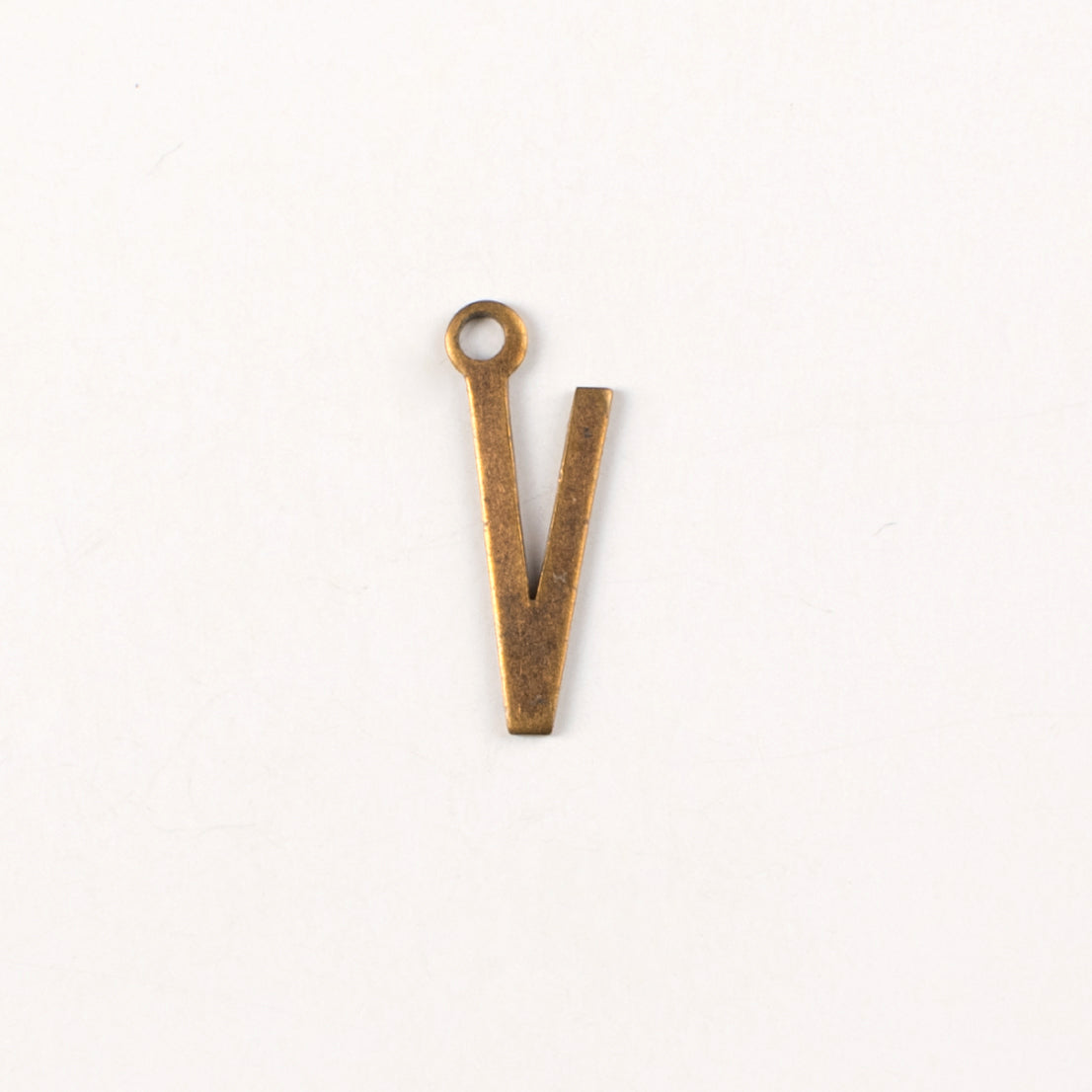 15x6mm V Letter Charm, Antique Silver, Classic Silver, Antique Gold Metal Stamping, pk/6
