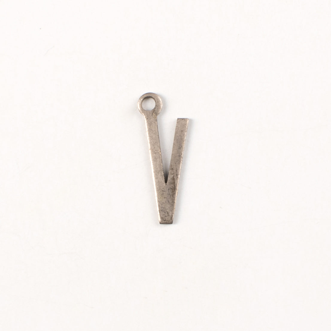 15x6mm V Letter Charm, Antique Silver, Classic Silver, Antique Gold Metal Stamping, pk/6