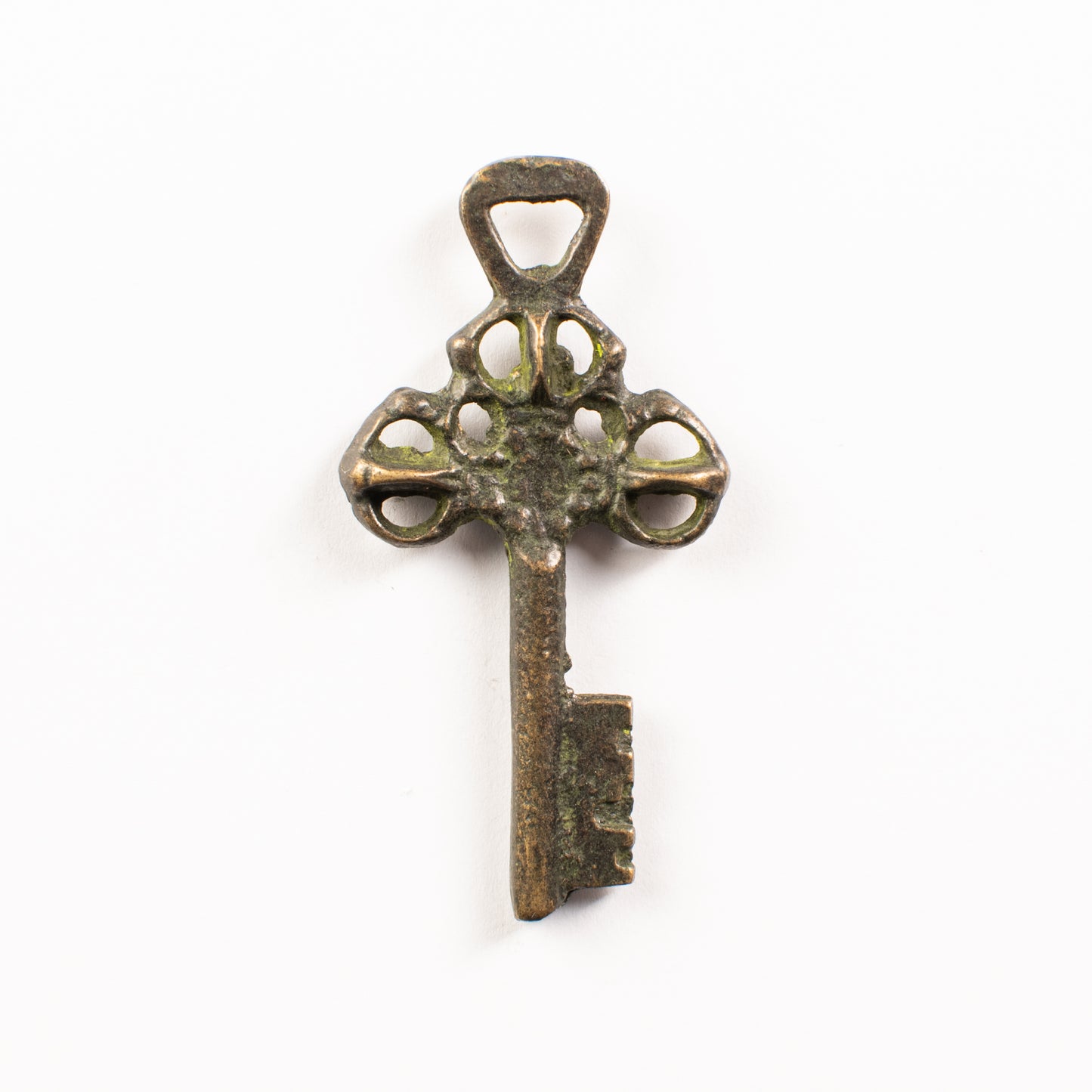 68mm Antique Gold Skeleton Key Pendant, each