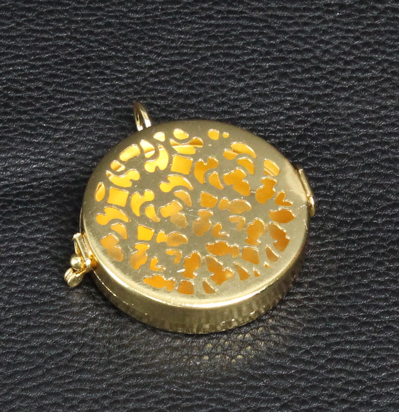 Filigree Shadowbox Pendants, 2 ea