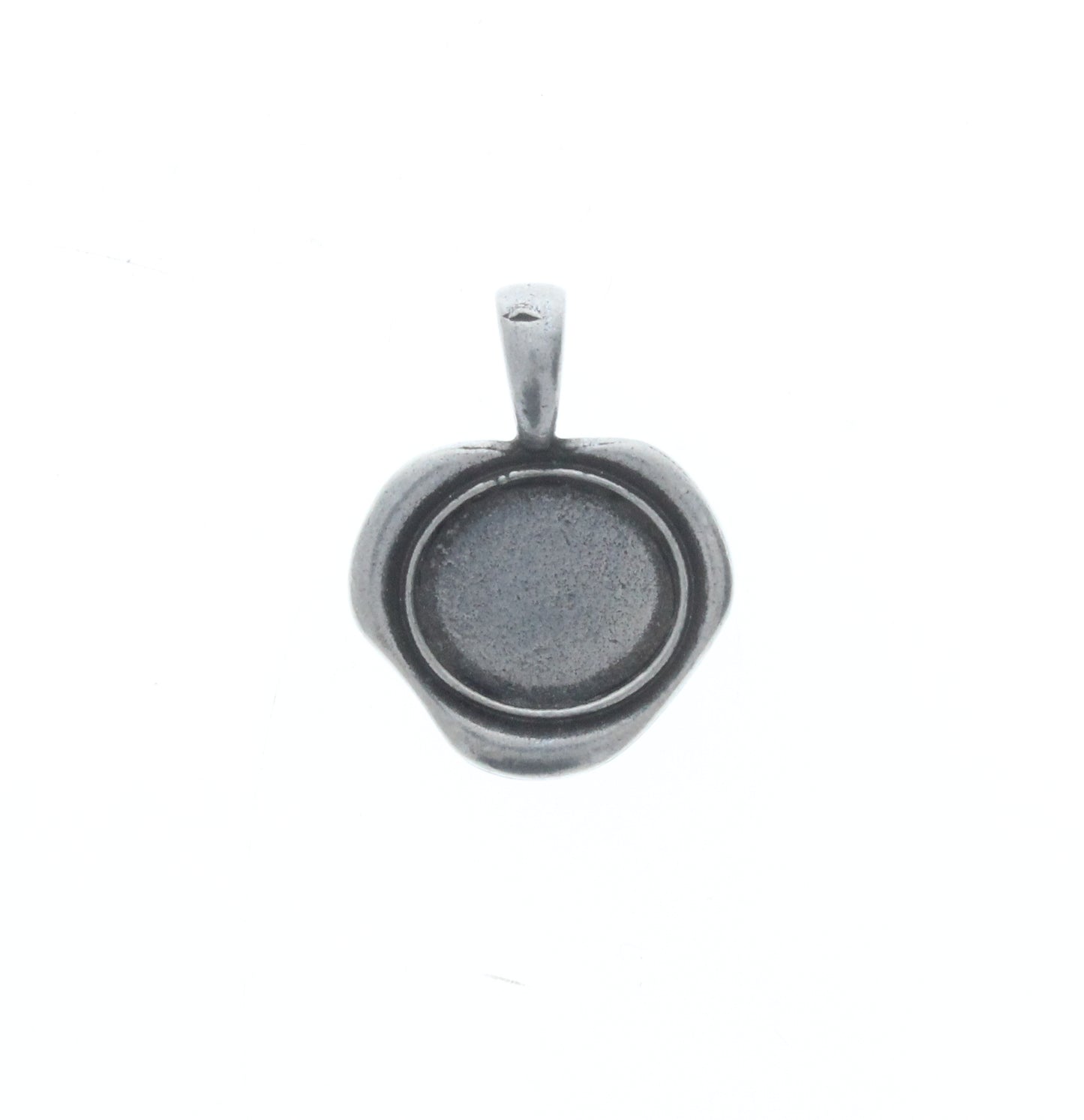 Small Circle Seal Pendant,