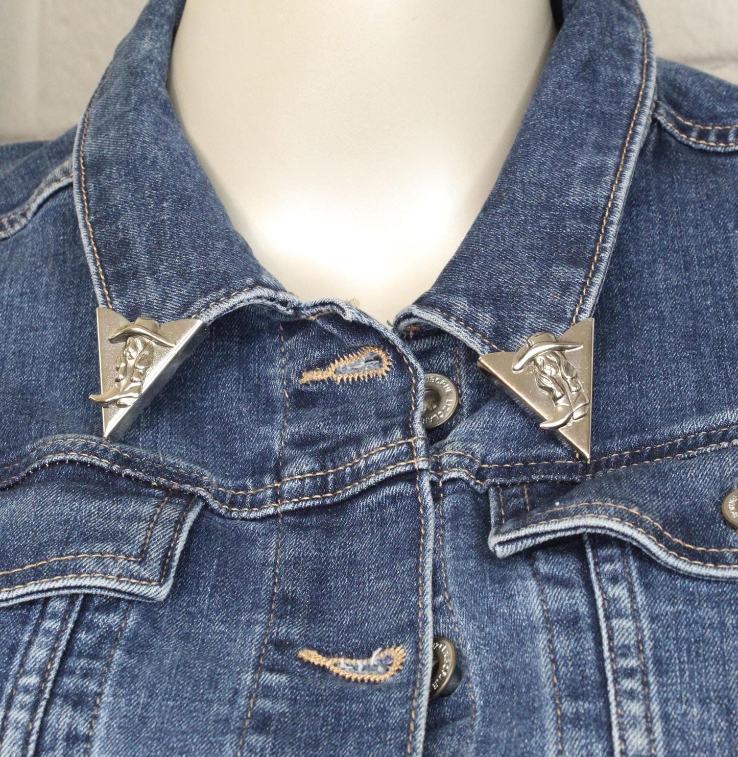 35mm x 31mm Cowboy Dog Collar Tips – Silver Western Shirt Accessories, made in USA, 1 pair