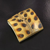 38x36mm Cheetah Bamboo Button, pk/6