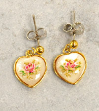 11mm Lucite Sweet Heart and Goldtone Earring, -pair