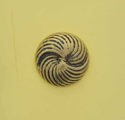 25mm Antique Gold Finish Swirl Round Embellishment ea