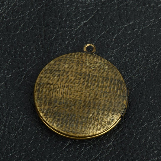 30mm Round Locket for 2 photos, Vintage Gold, Made in USA, pack of 2