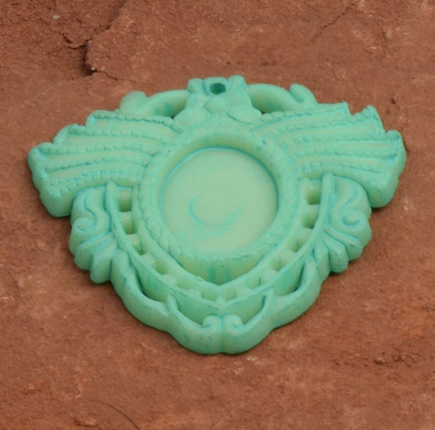 48mm Large Winged CREST Medallion Setting, Cinnamon Brown or Mint Green Patina, 18x13mm bezel setting, Pack of 2