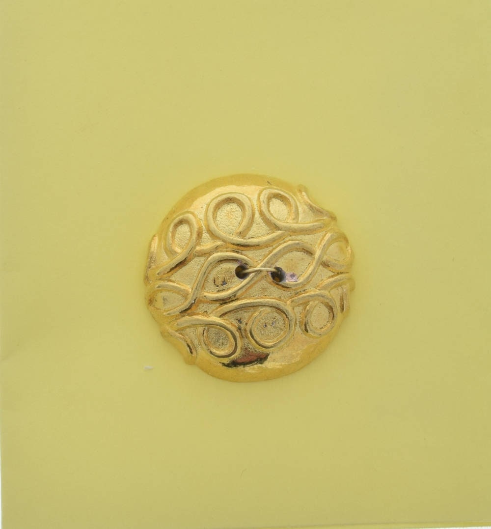 Vintage Round Button, 2 hole, Gold plated, made in Germany, pack of 4