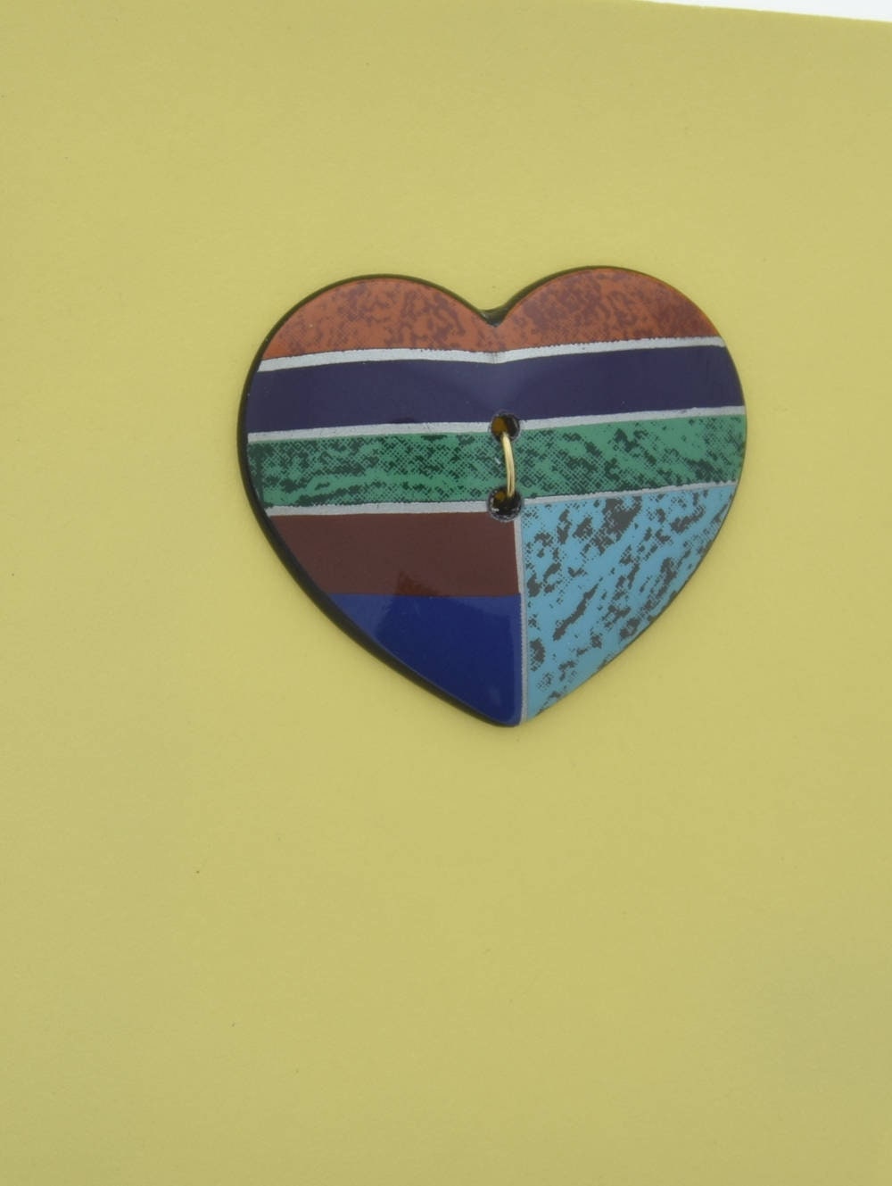 Vintage Button, 2 hole, 31mm, heart with inlay pattern, made in Germany, pack of 4