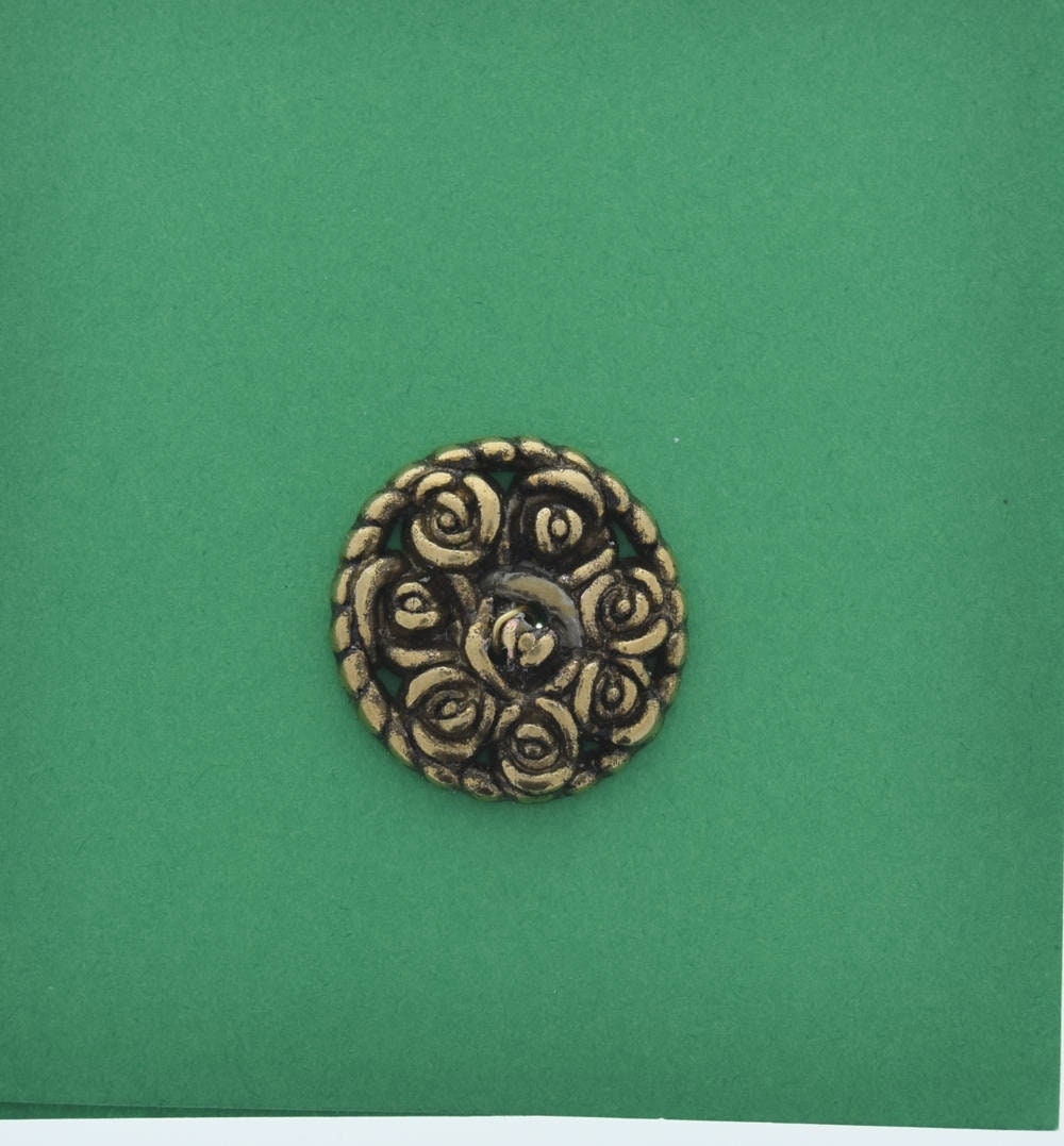 Vintage Round Rose Button, 2 hole, antique gold plated, made in Germany, pack of 4