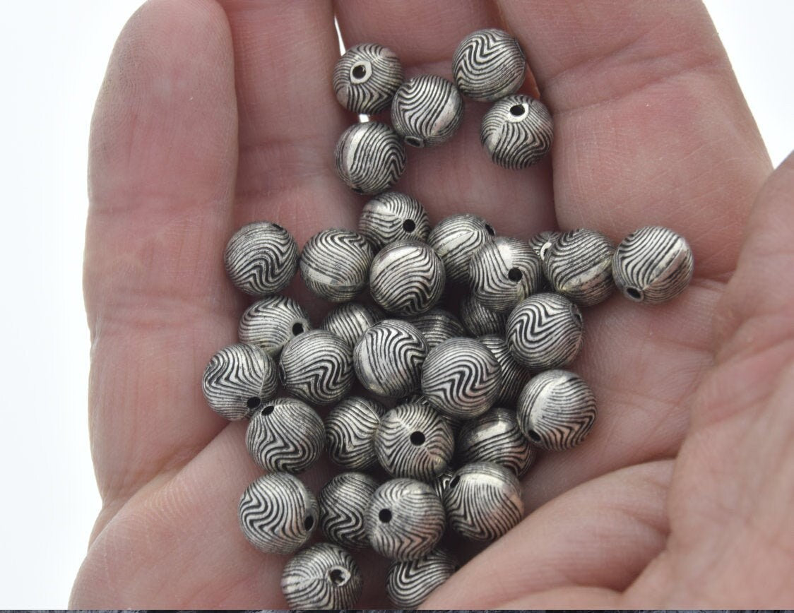 10mm Swirled Round Beads, Classic Silver or Antique Gold, pack of 31