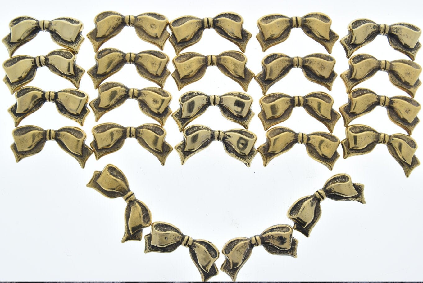 28mm Vintage Bow Beads, Classic Silver or Antique Gold, pack of 24