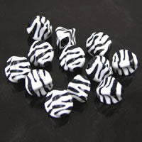 15mm Zebra Print Black White Nugget Shaped Lucite Beads, strand