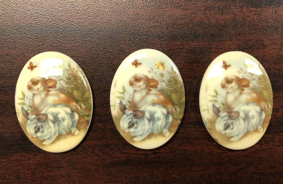 40x30mm(1.75x1.25in) Bunny Rabbits Oval Cabochon, Vintage German Mfg ea