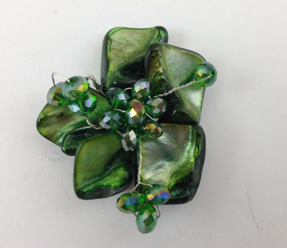 Dyed Pearl Custer Brooch wire formed