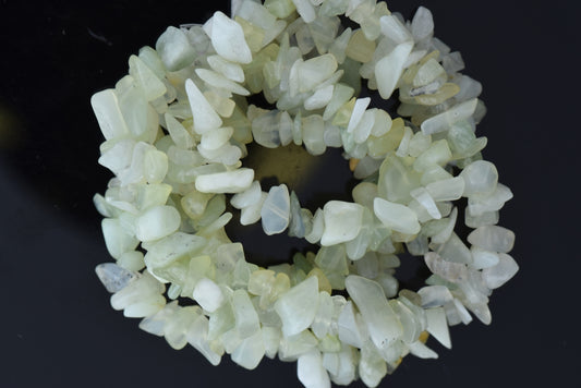 White Mother of Pearl Chips Beads, 36in Strand