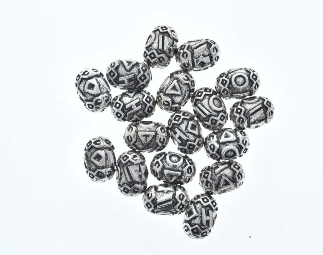 17x12mm Whimsical Oval Drum, Antiqued Classic Silver Beads, 12in str