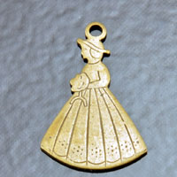 Dutch Maiden Charm, Vintage gold, Pack of 6