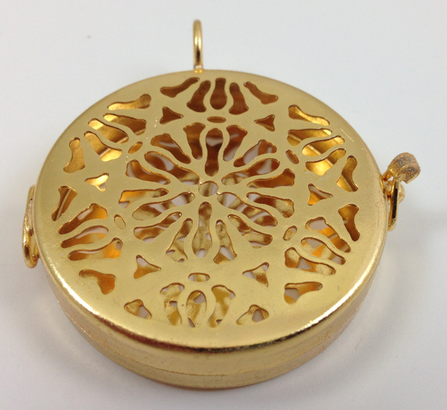 41mm Filigree Pill Box Shadowbox Pendants, Gold Plate , G2347.93 2 ea