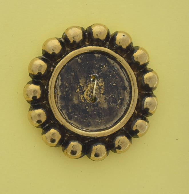 Button 33m Antique Gold Bead Edge Setting, 18mm Bezel