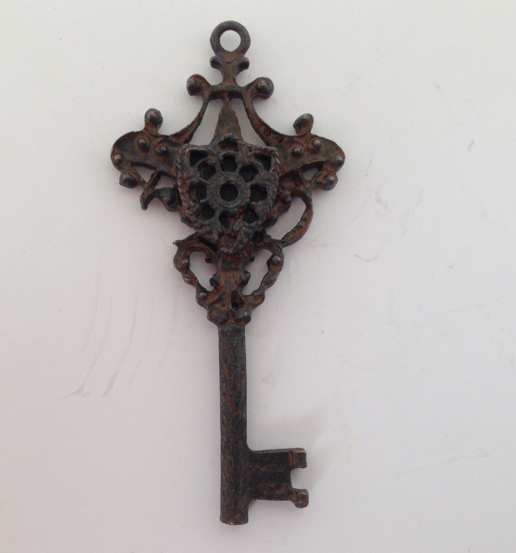 69mm Rustic Vintage Skeleton Key, Filigree top, each