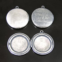 31mm Smooth-n-Textured Round Locket, Classic Silver, pkg/2