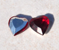 11x10mm Faceted Acrylic Stone Hearts, Ruby, pk/12