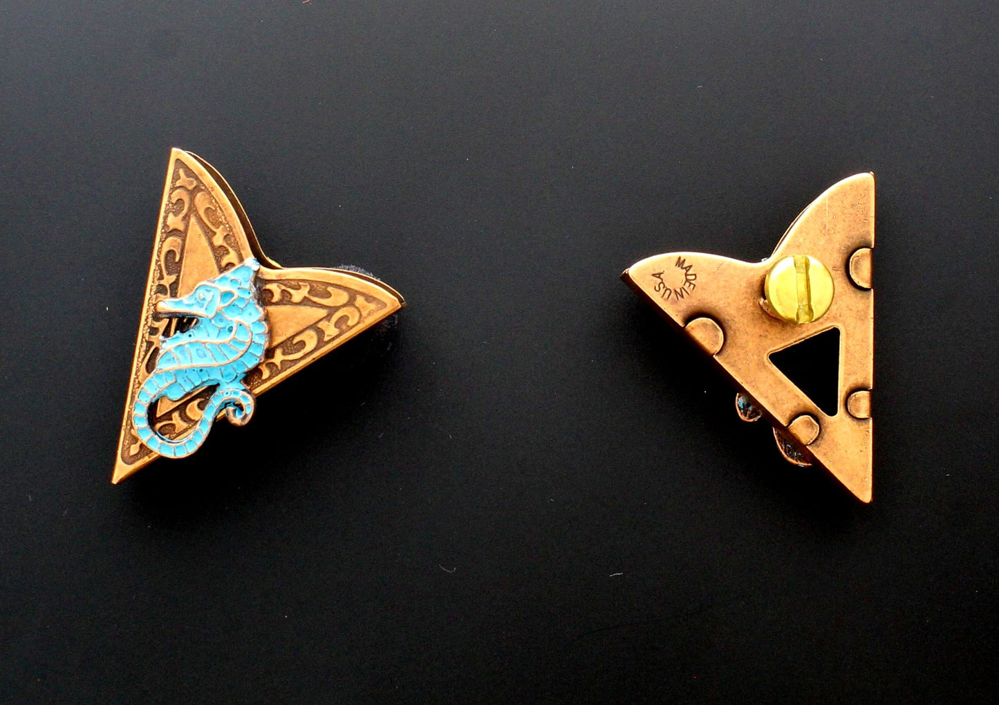 35mm x 32mm Seahorse Rodeo Collar Tips, made in USA, 1 Pair