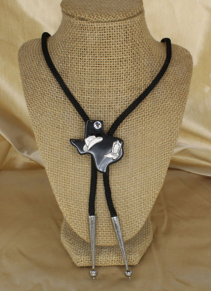 Queen of Spades Bolo Tie – Texas Hold ’Em Edition