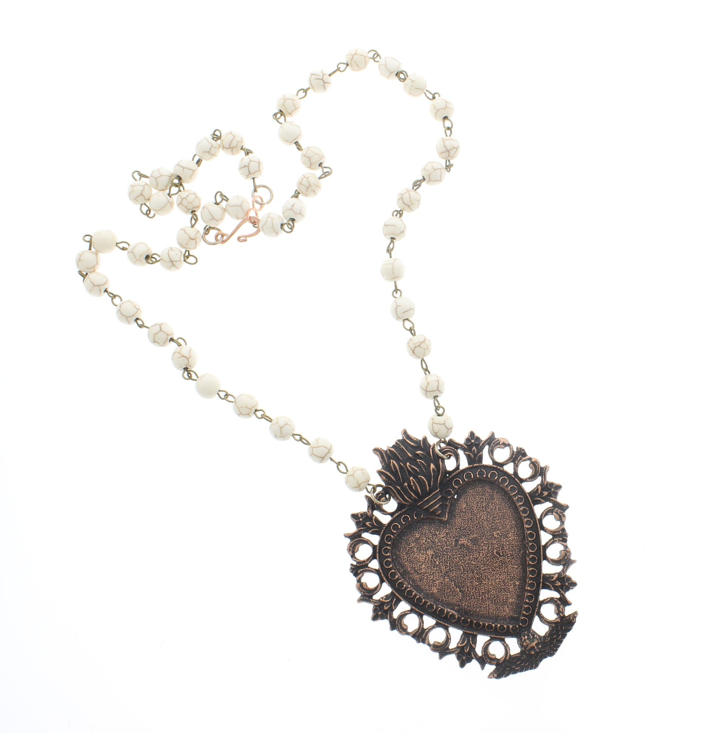 Heartframe Keepsake Necklace, Made in USA, 83.7mm x 71.4mm