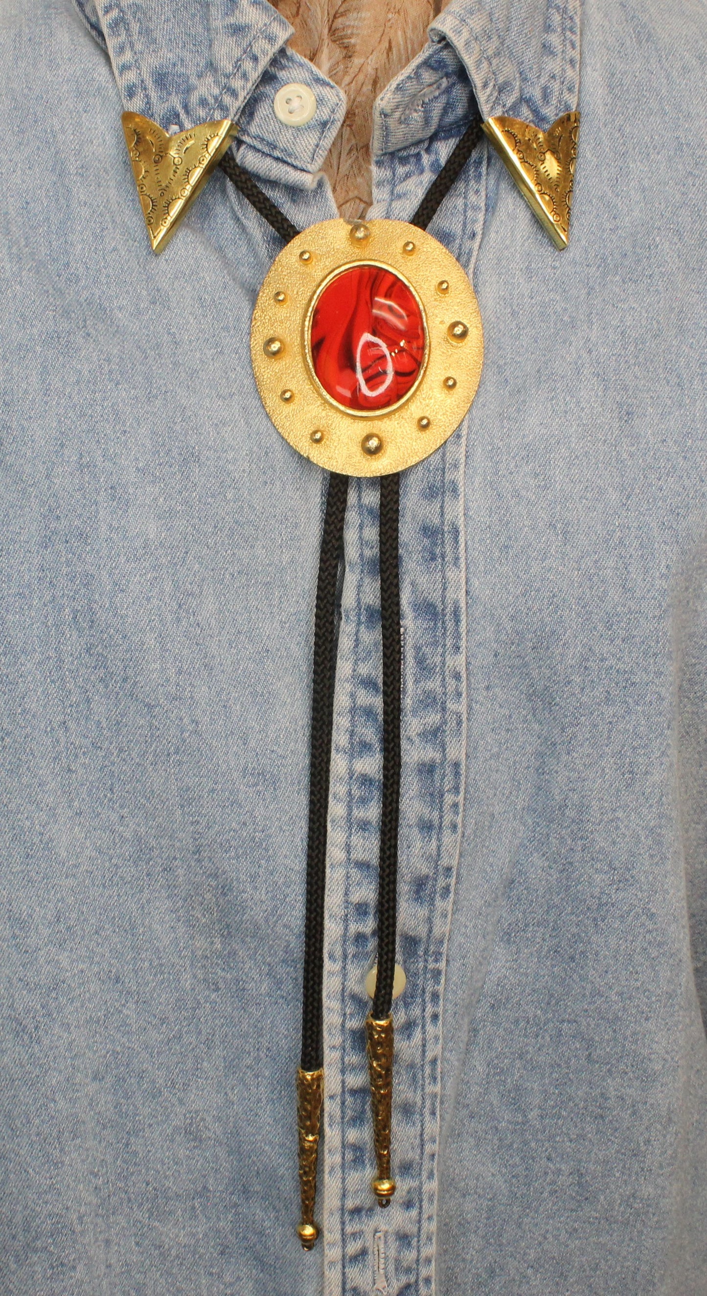 Crimson Sun Bolo Tie & Golden Collar Tips Set, made in USA