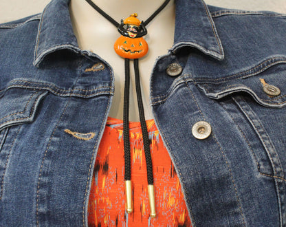 Black Cat & Jack-o’-Lantern Bolo Tie, USA Made in Texas, 53.2mm x 37.5mm, each