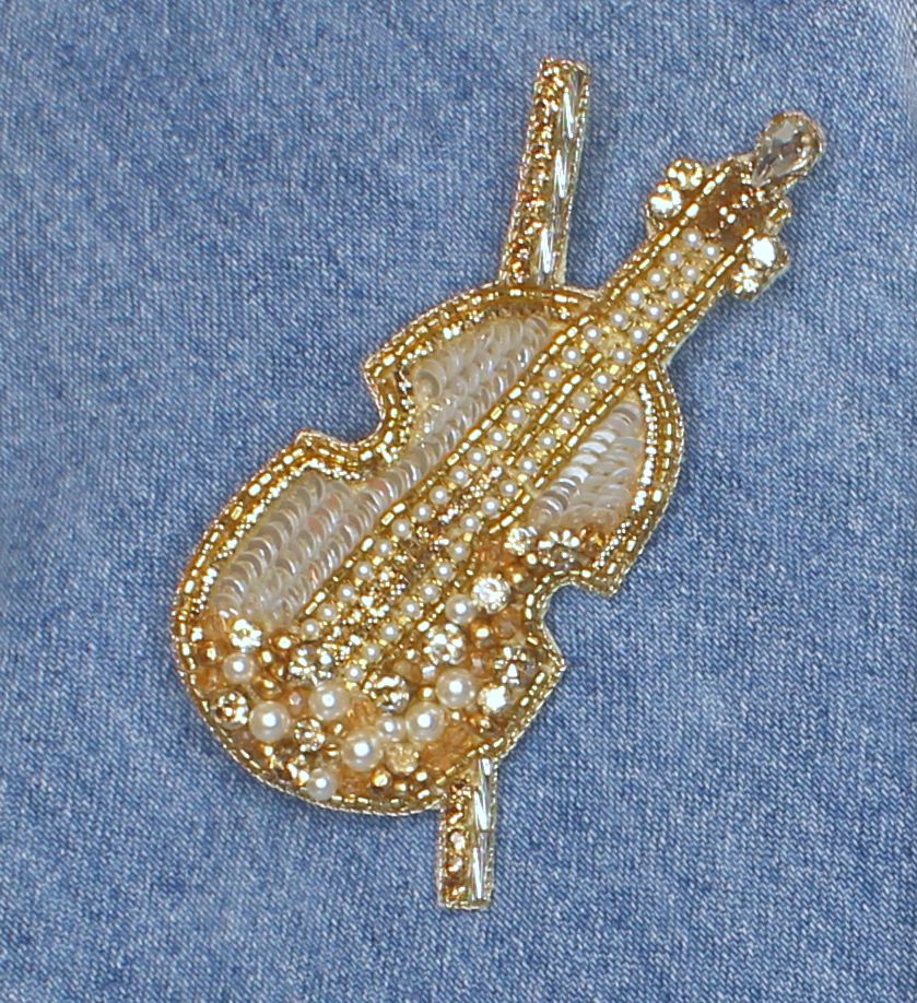 82mm x 81mm Sequin Violin with Bow Hat Pin, each