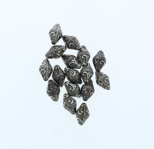 18mm x 11mm Vintage Filigree Diamond Beads, pack of 16