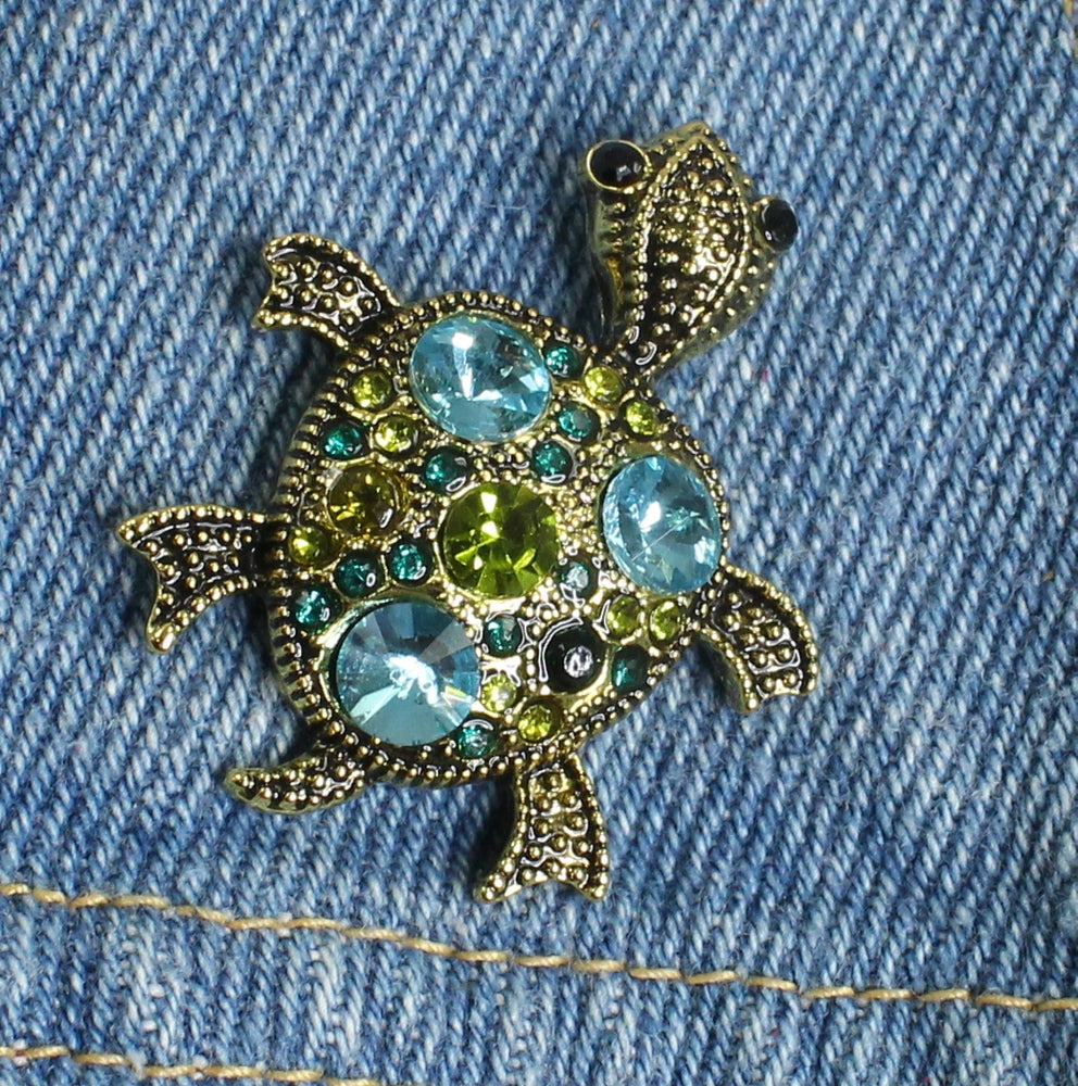 36mm x 26mm Jeweled Sea Turtle Lapel Pin