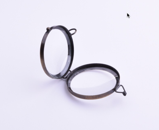 Round Glass Shadow Box Pendants Lockets, Vintage copper 2 ea