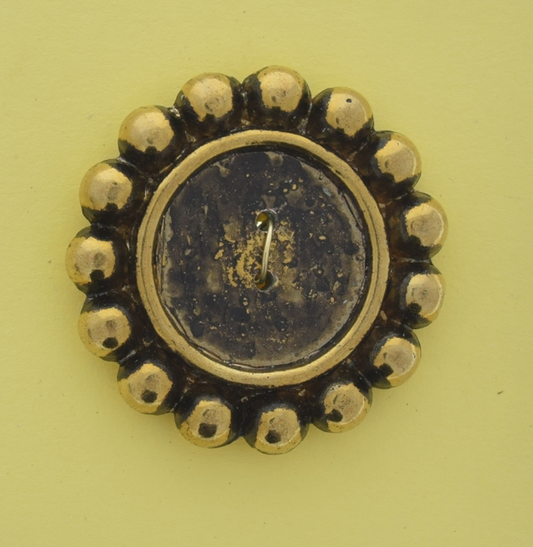 Button 33m Antique Gold Bead Edge Setting, 18mm Bezel