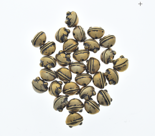 Frog face 10x13x8mm Frog Head Antiqued Gold Metalized Palstic beads, 12in str