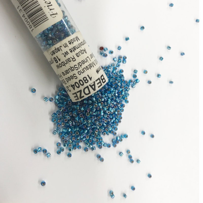 2mm Japanese Glass Matsuno 11/0 Seed Beads, silver lined sq hole, Aqua Blue RB, Apprx  2114 beads 18004.31