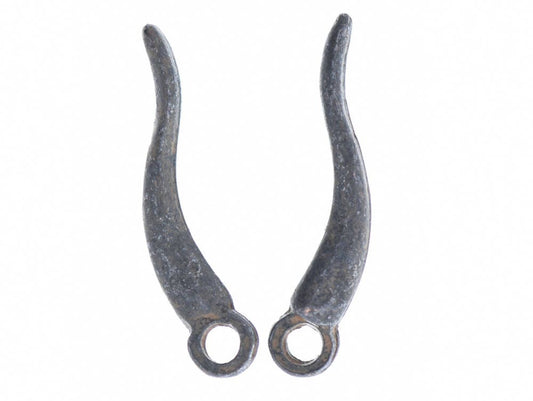 Horn Charm, cast metal drops, 35mm, rusty finish, pack of 6