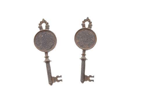 Rustic Keys, 63mm Vintage Skeleton Key, Bezel Setting (18mm), 2 each