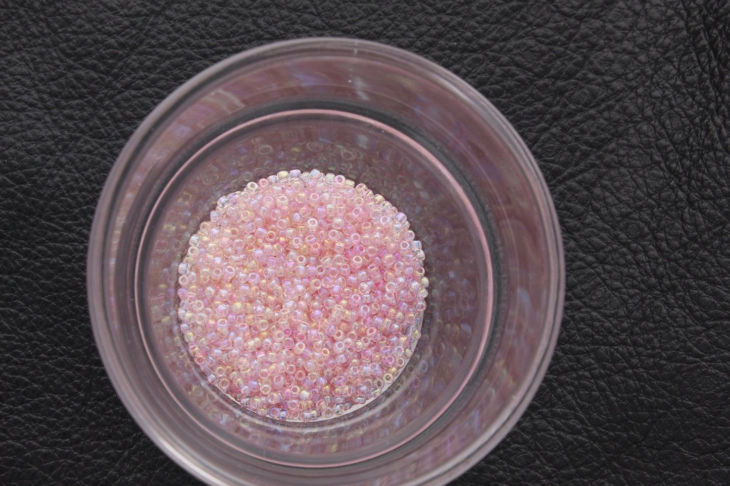 2mm Japanese Glass Matsuno 11/0 Seed Beads, clear rainbow peach, 20 Grams