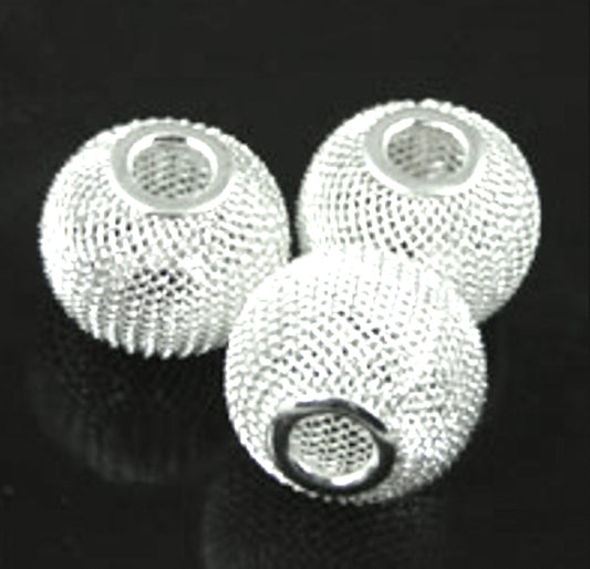 Wire Mesh Beads for Macrame' and jewelry, Red, Hot Pink or Silver in 16mm, 20mm or 25mm Size, with 6mm hole, pack of 5