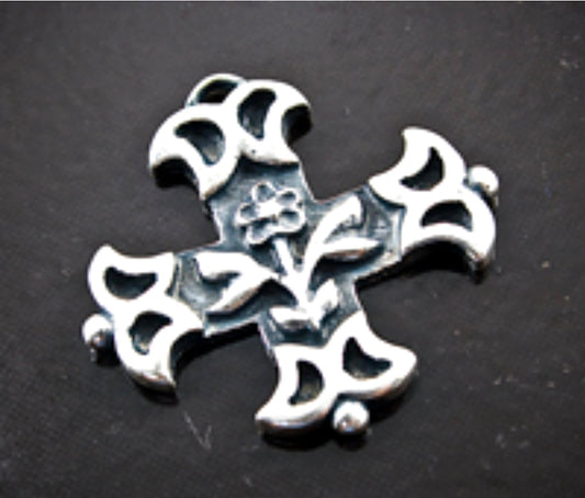 30mm Flower Cross Cast Metal Classic Silver, Made in USA, pack of 3