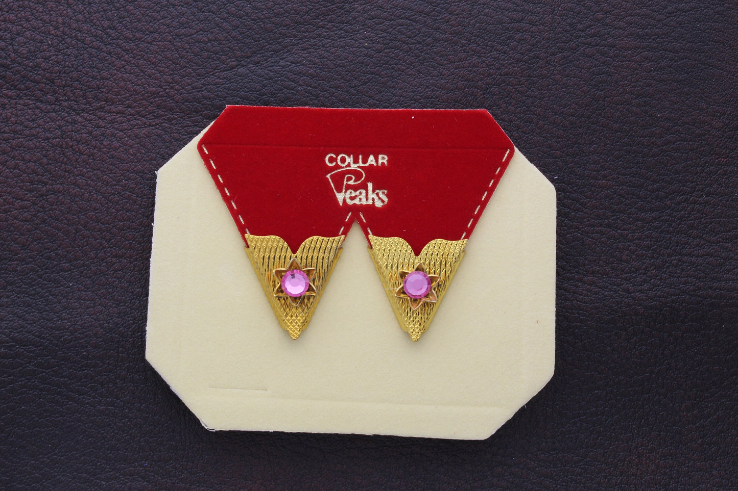 Vintage Collar Tips, 25mm x 18mm, gold plated with pearl, sold by pair  2625G/Pink Stone