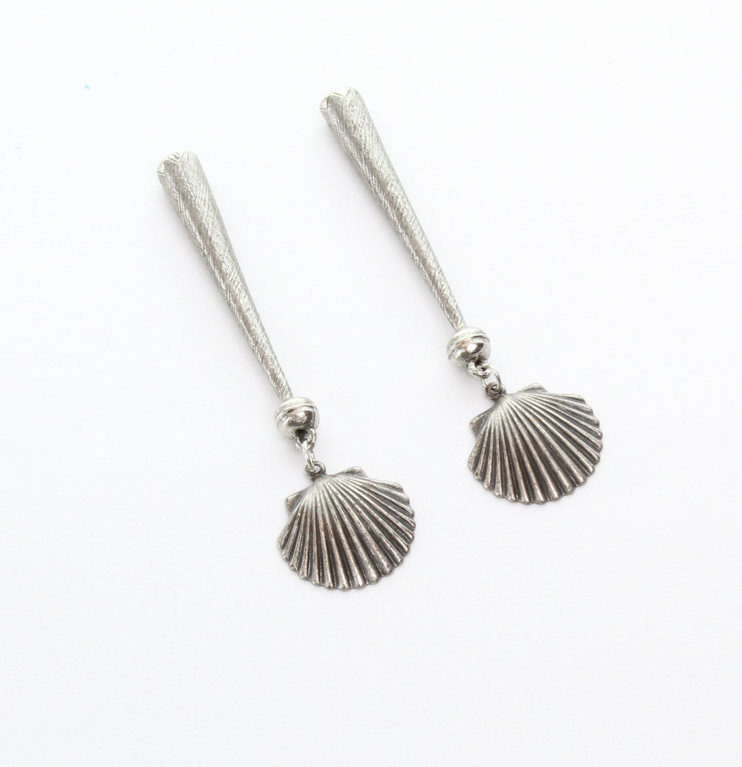 Sea Shell  Bolo Tips, antique silver, Made in USA of zinc, Set of 2/ 1 Pair