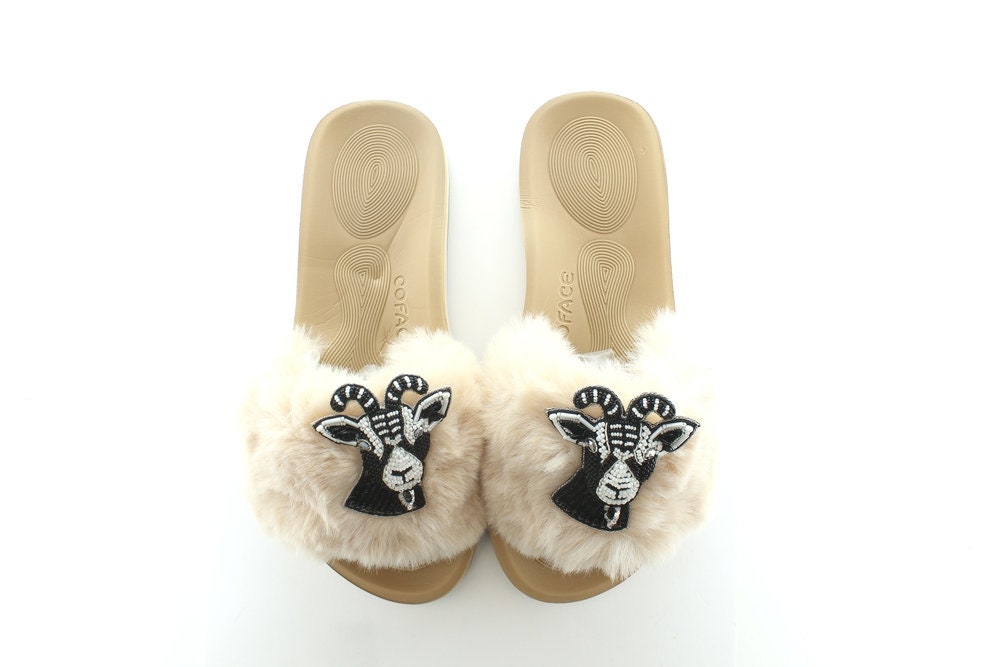 Scorpion pin , 3.25 x 2 , " pin, use on bags, purses or jackets