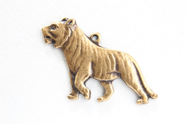 24mm Vintage Gold Lion Charm, pack of 6