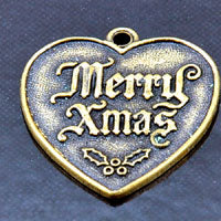 20mm Ant. Gold Heart Christmas Charm 'Merry Xmas'  pk/6